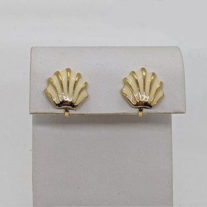 Vintage Cream Enamel Gold Tone Scallop Shell Seashell Clip On Earrings
